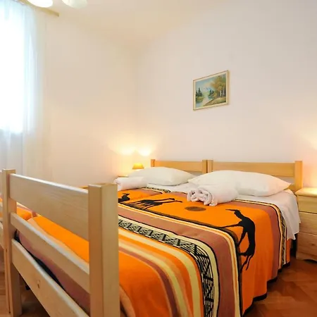 Val Apartament *